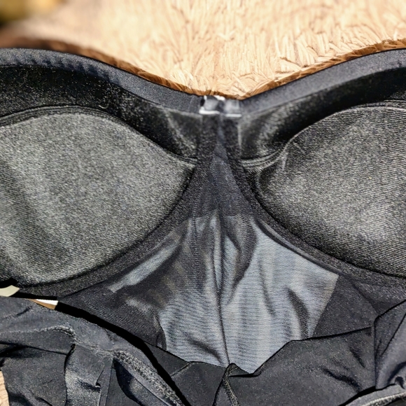 Black and White Striped Swimsuit - Picture 5 of 8